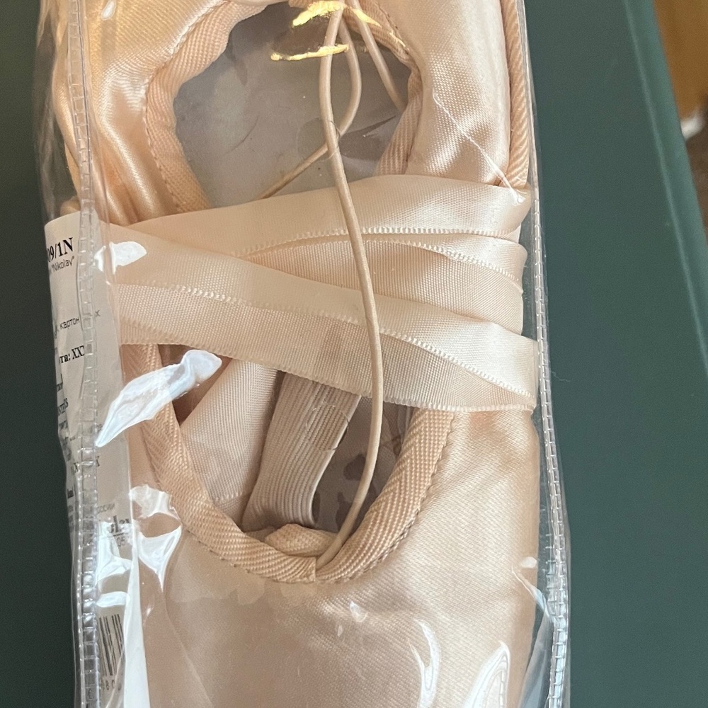 Nikolay 3007 Pro Pointe Shoes